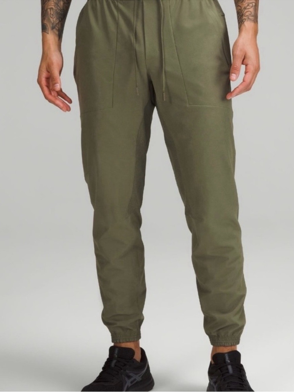 Lululemon Men's Green License to Train Jogger Regular